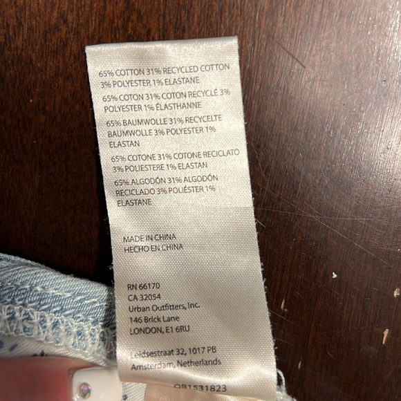 Pilcro short shorts - Picture 4 of 4